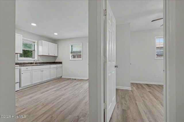 301 Montgomery Avenue, Wilmington, NC 28405