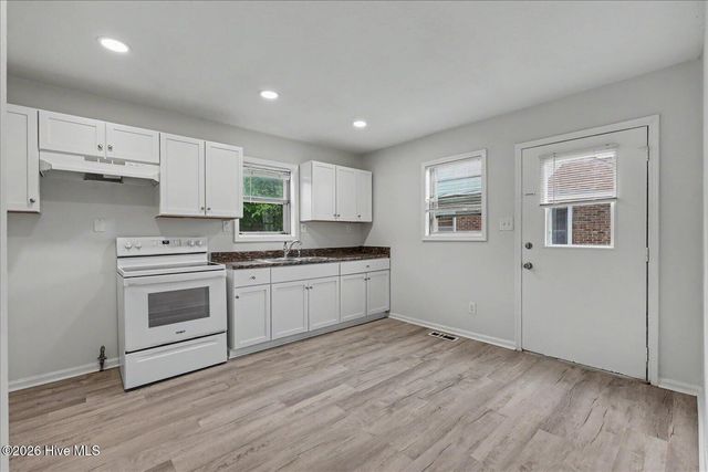 301 Montgomery Avenue, Wilmington, NC 28405