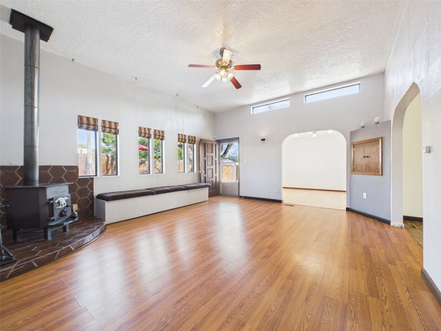 1009 San Lorenzo Drive, Santa Fe, NM 87505