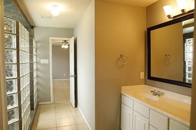 18439 Ranch View Trail, Houston, TX 77073