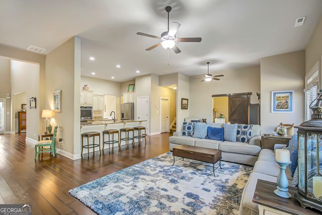 201 Country Lake Drive, Senoia, GA 30276