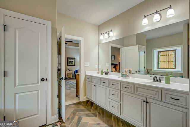 201 Country Lake Drive, Senoia, GA 30276