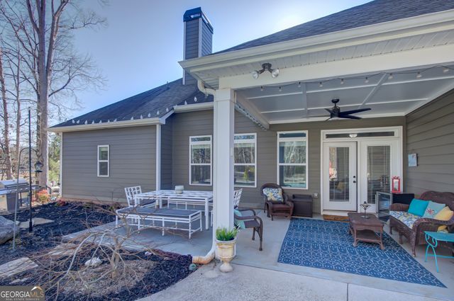 201 Country Lake Drive, Senoia, GA 30276