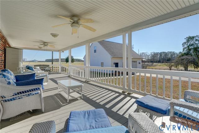 2426 Howerton Rd, Dunnsville, VA 22454