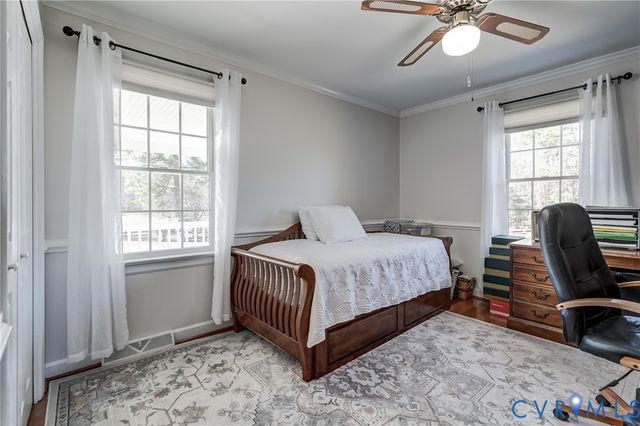 2426 Howerton Rd, Dunnsville, VA 22454