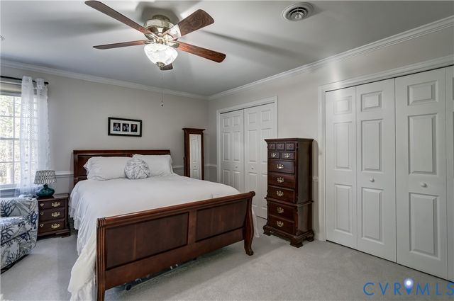 2426 Howerton Rd, Dunnsville, VA 22454