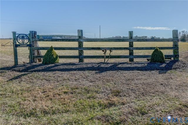 2426 Howerton Rd, Dunnsville, VA 22454