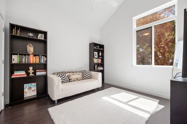 814 N Bluff DR 70, Austin, TX 78745