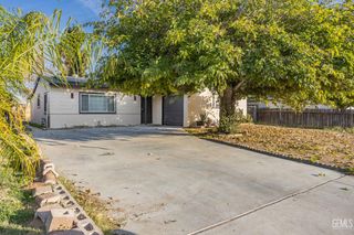 719 Meadows Street, Bakersfield, CA 93306