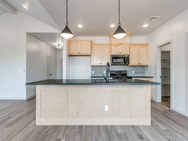 4601 Olivera Street, Mustang, OK 73064