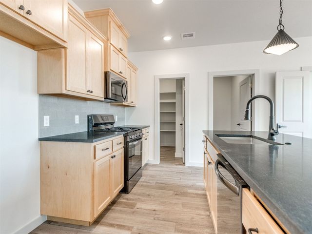 4601 Olivera Street, Mustang, OK 73064
