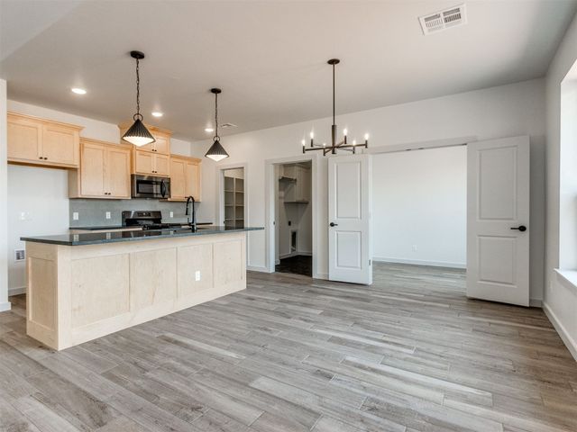 4601 Olivera Street, Mustang, OK 73064