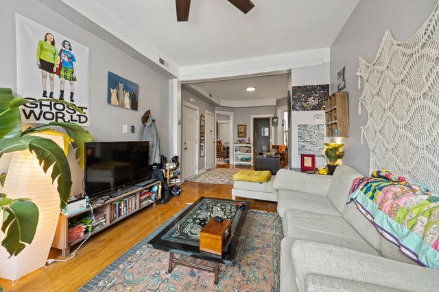 2630 W Division Street 2F, Chicago, IL 60622