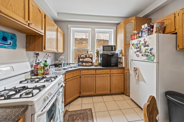 2630 W Division Street 2F, Chicago, IL 60622