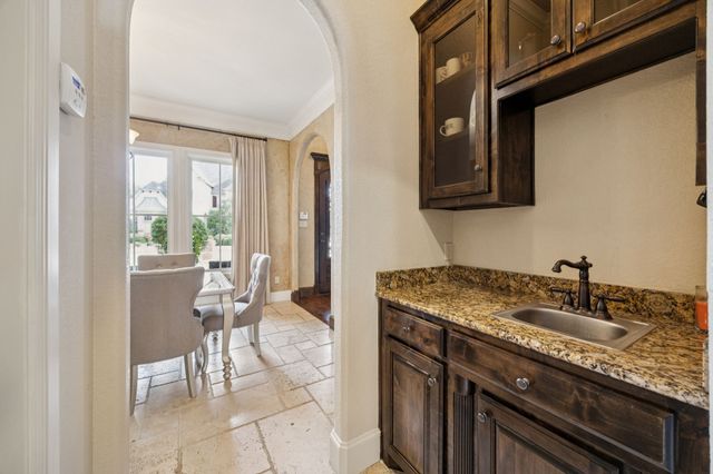 1411 Long And Winding Road, Mansfield, TX 76063