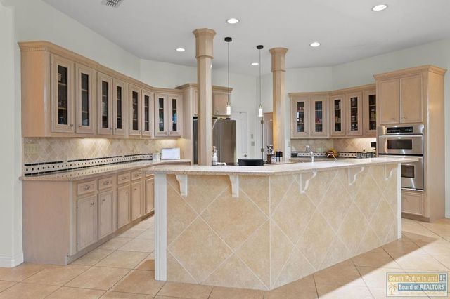 5 Laguna Madre Dr., Laguna Vista, TX 78578