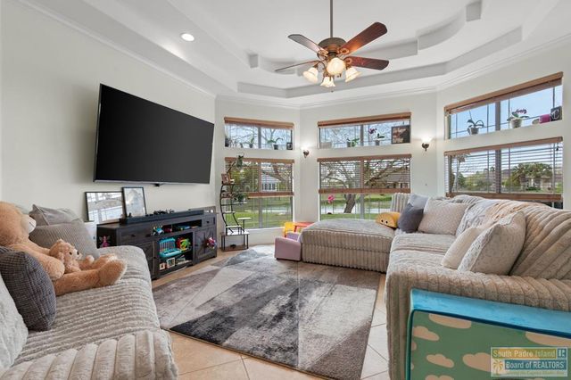 5 Laguna Madre Dr., Laguna Vista, TX 78578