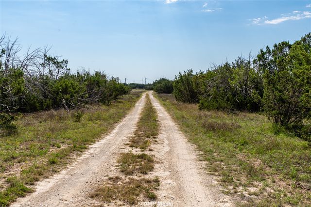 1982 CR 351, Merkel, TX 79536