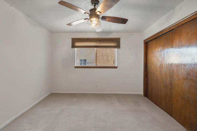 6219 Flor Del Sol Place NW, Albuquerque, NM 87120