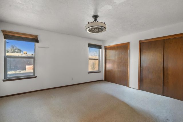 6219 Flor Del Sol Place NW, Albuquerque, NM 87120