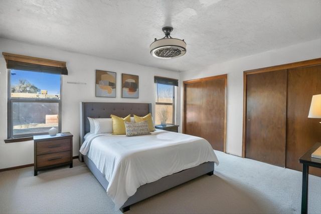 6219 Flor Del Sol Place NW, Albuquerque, NM 87120