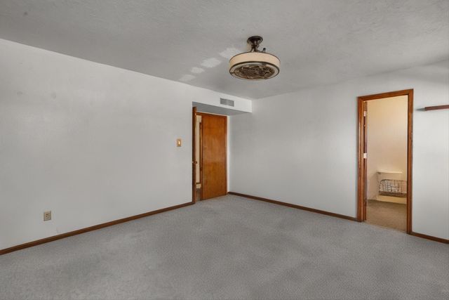 6219 Flor Del Sol Place NW, Albuquerque, NM 87120