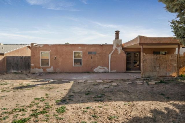 6219 Flor Del Sol Place NW, Albuquerque, NM 87120