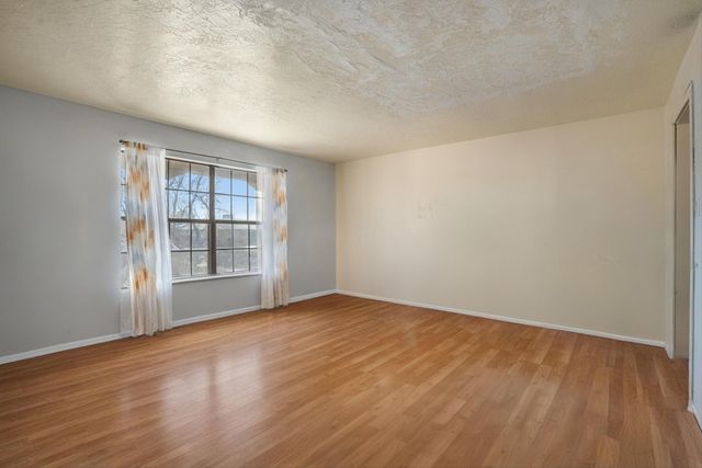 6219 Flor Del Sol Place NW, Albuquerque, NM 87120