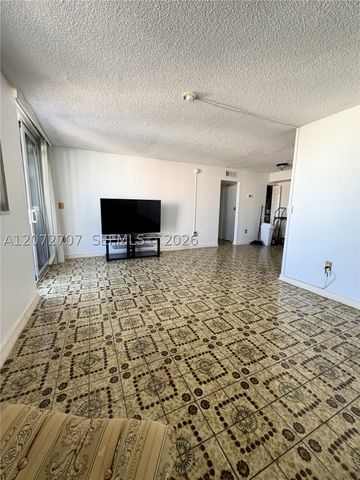 720 Collins Ave 502, Miami Beach, FL 33139
