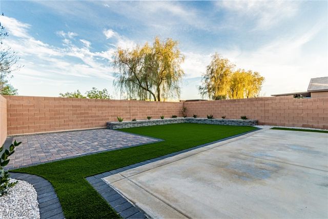 788 Forest Peak Street, Henderson, NV 89011