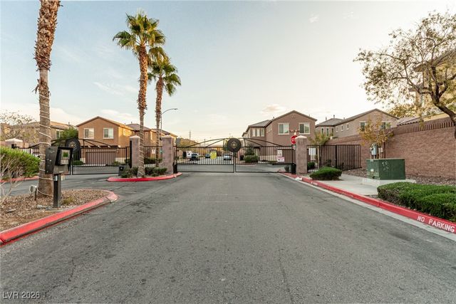 788 Forest Peak Street, Henderson, NV 89011