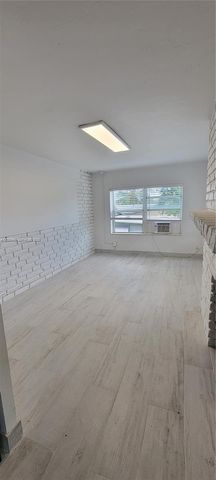 26 SE 13th Terrace 17, Dania Beach, FL 33004