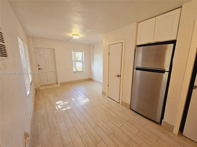 26 SE 13th Terrace 17, Dania Beach, FL 33004