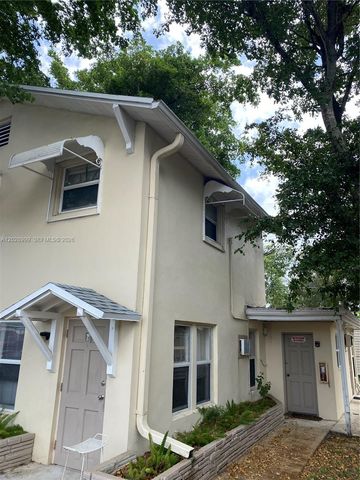 26 SE 13th Terrace 17, Dania Beach, FL 33004