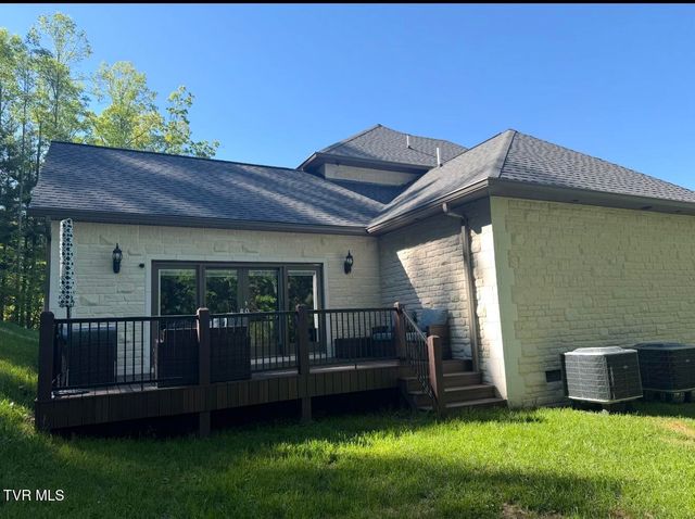 103 Southwest Fernwood Lane, Wise, VA 24293