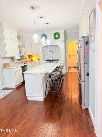 103 Southwest Fernwood Lane, Wise, VA 24293