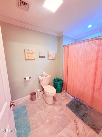 103 Southwest Fernwood Lane, Wise, VA 24293