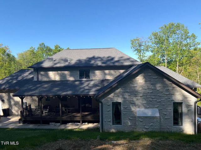 103 Southwest Fernwood Lane, Wise, VA 24293