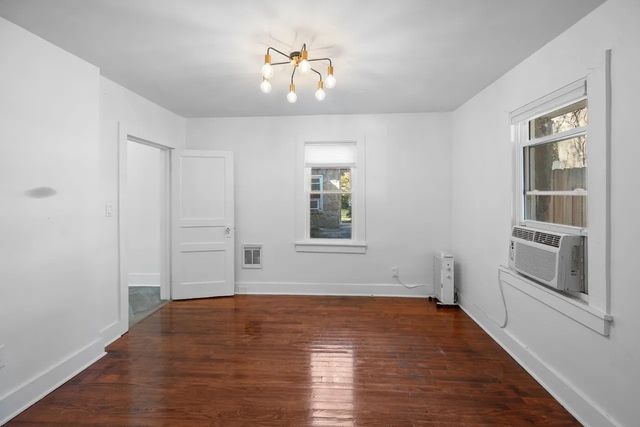 1525 Riverside Dr, Nashville, TN 37206
