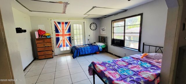 279 COOPER LAKE Drive, Interlachen, FL 32148