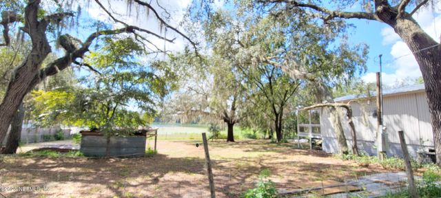 279 COOPER LAKE Drive, Interlachen, FL 32148