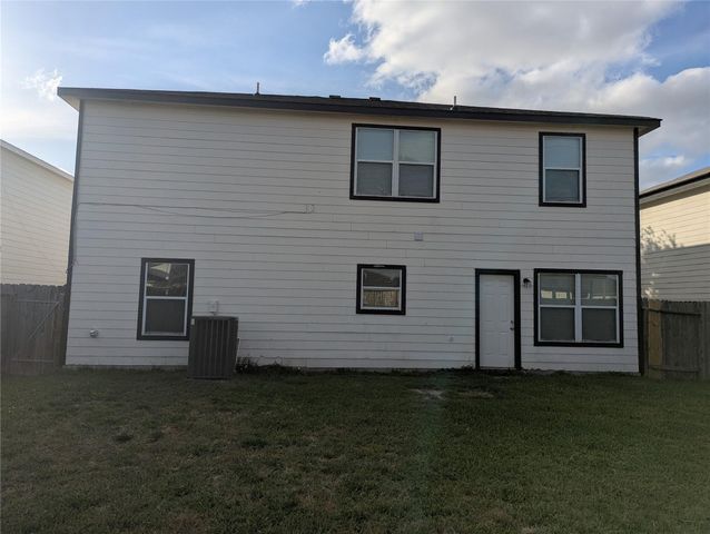 3919 Hollow Cove Lane, Richmond, TX 77469