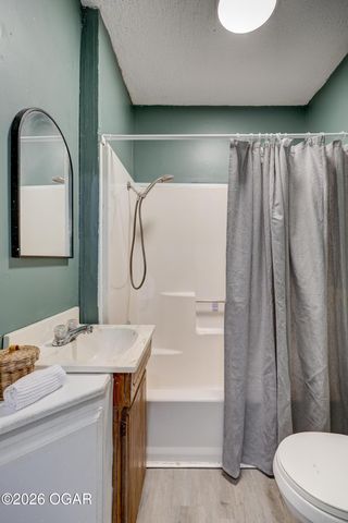 2212 S Joplin Avenue, Joplin, MO 64804