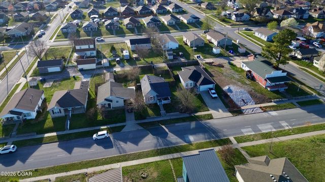 2212 S Joplin Avenue, Joplin, MO 64804