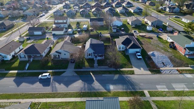 2212 S Joplin Avenue, Joplin, MO 64804