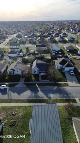 2212 S Joplin Avenue, Joplin, MO 64804