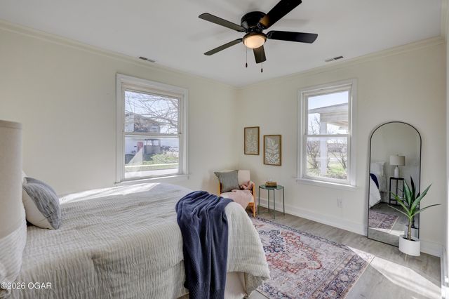 2212 S Joplin Avenue, Joplin, MO 64804