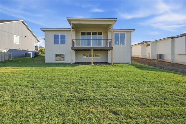 1226 Larkspur Place, Raymore, MO 64083