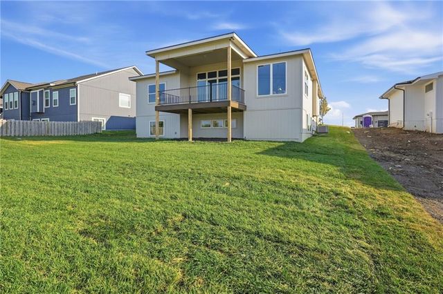 1226 Larkspur Place, Raymore, MO 64083