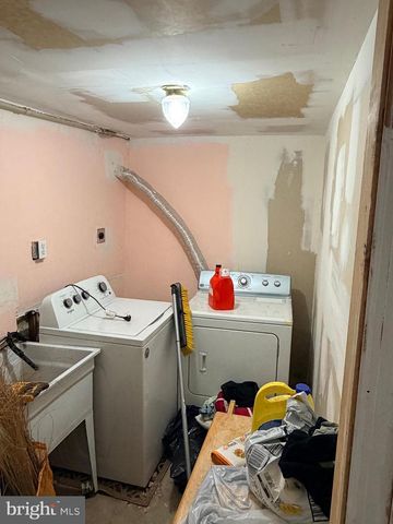 2109 QUEENS CHAPEL RD, Hyattsville, MD 20782